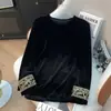 Gilded2026 Otoño/Invierno Nuevo Top de Terciopelo de Manga Larga Cuello Redondo Holgado Versátil Camisa Base para Mujer