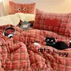 Invierno Espesado Toalla Bordada Terciopelo de Leche Juego de Cuatro Piezas Sábanas Funda Nórdica Más Ropa de Cama Juego de Tres Piezas Dormitorio Estudiantil 4