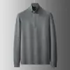 Suéter de Punto para Hombre 2026 Otoño/Invierno Gris Cuello Alto Versión con Cremallera Juvenil Business Casual Para Usar Solo Chaqueta Talla Grande Moderna