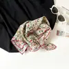 Pañuelo de Seda Floral Artístico y Fresco, Pañuelo Cuadrado Pequeño para el Cuello, Estilo Coreano, 58cm, Pañuelo de Seda 100% Algodón, Tacto de Alta Gama, Cinta para el Cabello, Pañuelo Decorativo para el Cuello
