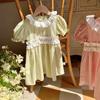 Vestido Curto para Meninas com Gola Folha de Lótus, Renda de Cor Contrastante, Estilo Verão 2026, Estilo Coreano, Roupa Infantil, Vestido Princesa Infantil da Moda