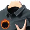 Transmissão ao vivo da mesma camiseta polo masculina casual de manga longa sem costura com forro de fleece, gola polo, elástica, espessa e quente para meia-idade