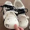 Tênis de Lona Estilo Coreano para Meninas com Elementos Musicais, Padrão de Estrelas Preto e Branco, Sapatos Casuais Versáteis, Lançamento de Verão 2026 Tênis Esportivos