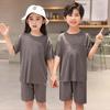 Conjunto de pijama infantil verão fino seda gelada manga curta shorts crianças médias e grandes Meninos Meninas estilo coreano roupa de casa de verão