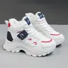 28313 Botas de nieve para mujer con suela gruesa, modelo de felpa de invierno más vendido, zapatos grandes de algodón del noreste, nuevo estilo 2026, superficie de cuero, impermeable, de caña alta