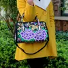 Bolsa de Bordado de Yunnan Bolso Cruzado para Mujer Bolso de Bordado de la Nacionalidad Yi Estilo Étnico Bolso de Flor de Peonía Nuevo Artículo Bolsita de Tela de Mano