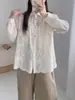 Camisa blanca bordada estilo academia para mujer, de manga larga con botones de colores, tacto de lujo ligero, estampado jacquard, blusa fresca y elegante