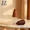 Pedido do Fabricante: Tubo de Gloss Labial Octogonal em Formato de Bolo-Pudim, 6,8ml, Material de Embalagem Plástico