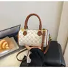 Bolso de mano retro con estampado transfronterizo para mujer, nuevo bolso casual tipo almohada de alta moda, bolso pequeño para hombro y cruzado para el día a día