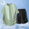 Novo Conjunto Casual Masculino Gola Redonda Estampa Lavada com Tinta Manga Curta com Shorts Soltos Verão Sensação de Gelo Conjunto Esportivo