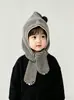 Conjunto de Chapéu e Cachecol de Tricô Infantil Outono Inverno Chapéu Quente com Proteção para Orelhas Unissex Chapéu de Lã Listrado para Bebê Estilo Coreano Chapéu Fofo