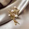 Broche com Acabamento de Luxo, Estilo Nicho e Simples, Alfinete de Roupa, Acessório de Pérola para Terno, Broche