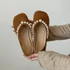 Sapatilhas de Ballet em Couro Fosco, Elegantes para Mulheres, Versáteis, Macias e Confortáveis, Bico Baixo, Sola Macia, Novo Estilo, Bico Quadrado, Baixo, com Pérolas