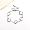 Pulsera de Flor de Cinco Hojas de Nácar y Trébol de Cuatro Hojas Doble Cara de 13 mm Estilo Ins Europeo y Americano Chapado en Oro de 18 Quilates Joyería de Mano Directo de Fábrica Venta al por Mayor