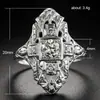 Suministro Transfronterizo Europeo y Americano de Anillos de Lujo Exagerados Estilo Palacio Incrustados con Diamantes para Mujer, Joyería de Mano Floral Hueca, Venta al por Mayor de Fabricantes