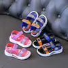 Sandalias de verano para niños, nuevas, informales, para estudiantes de primaria, suela blanda, playa, niños pequeños, sandalias para niños medianos y grandes, venta al por mayor