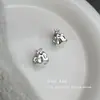 Pendientes Geométricos Irregulares Minimalistas de Nicho Único con un Toque de Moda de Alta Gama para Mujer