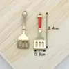 Accesorios de joyería DIY, aleación, huevo frito aceitado, huevo escalfado, simulación de sartén, pequeña espátula, pulsera, colgante, llavero