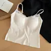 Sexy camisola de encaje estilo francés con un hermoso diseño en la espalda, con relleno incorporado para abrigar, perfecta como capa base o top interior para otoño e invierno