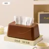 Caixa de lenços em formato V de luxo para uso doméstico, caixa de lenços de mesa para hotel de luxo, caixa de armazenamento de lenços durável e atraente atacado