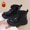 Botas Dr. Martens da Moda para Crianças 2026 Outono/Inverno Novo Estilo Botas Individuais para Meninas Botas de Princesa Bordadas para Meninas Menina Bebê Médio