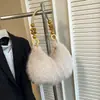 Bolsa de Pelúcia Estilo Retrô Europeu e Americano Transfronteiriça com Contas, Bolsa de Moda de Nicho de Alto Padrão, Bolsa de Pelúcia Versátil para Uso Diário