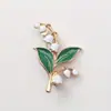 Broche Criativo e Fresco de Folha Pérola Tridimensional, Corsage Fashion para Mulheres, Broche de Acessório de Roupa de Alta Qualidade
