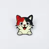 Lindo pin de esmalte con forma de gato y patrones coloridos, broche de animal de dibujos animados, accesorio decorativo creativo para ropa y mochilas de niños