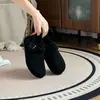 Pedido pequeno feito sob medida: sapatos femininos quentes de algodão com sola grossa e forro de fleece, estilo Birkenstock de cobertura total, design retrô slip-on