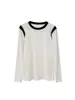 Top de manga larga con cuello redondo y bloques de color otoñales para mujer, con diseño de hombros en bloques de color, tejido elástico, corte ajustado y disponible en varios colores