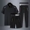 Pai Terno de verão Homens de meia-idade e idosos Esportes Lazer Verão Seda de Gelo Camisa Polo de manga curta Roupas Terno de três peças para homens