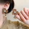 Pendientes de Asa Otoño e Invierno Pendientes de Felpa Flocada Pendientes Artísticos Retro de Sentido de Alta Gama Pendientes de Moda Versátiles Pendientes Distintivos Mujer