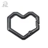 Hebilla de Resorte de Corazón de Píxel de Aleación Anillo Abierto Llavero con Forma Especial Hebilla para Joyería DIY Accesorios de Ferretería para Ropa y Equipaje
