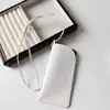 Bolsa de Óculos Estilo Francês Colar para Mulheres, Cordão de Couro Estojo para Óculos de Sol, Pingente de Bolsa de Óculos para Pendurar no Pescoço em Couro Corrente para Suéter