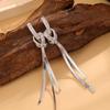Aretes de Aleación de Cobre plateados Borla Larga Aretes de Otoño e Invierno Nuevas Explosiones Moda de Alto Sentido Aretes Versátiles Oreja I