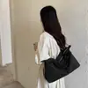 2026 Nuevo Estilo Coreano Simple Moda Gran Capacidad Bolso Tote de Gama Alta Bolso de Hombro Único para Mujer Bolso de Mano de Nicho Bolso para Mujer