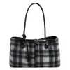 Outono e Inverno Lã Xadrez Estilo Roupa de Trabalho de Aula Bolsa de Grande Capacidade para Mulheres 2025 Outono Nova Bolsa de Ombro Tote Casual