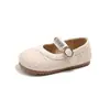 Sapatos de Couro da Moda para Meninas com Letras de Strass, Novo Estilo Coreano Primavera 2025, Moda Versátil para Crianças de Tamanho Médio e Grande, Sapatos de Princesa