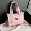 Bolsa Transversal Simples de Ombro Único Estilo Novo Verão 2026 Bolsa de Axila Moda Casual Bolsa de Mão Feminina Bolsa Quadrada Pequena