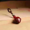 Llave de Coche Colgante Zodiaco Tallado en Palo de Rosa Morado Dorado Ratón Cadena para Teléfono Móvil de Pareja Decoración de Mochila
