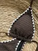 Bikini sexy de estilo europeo y americano con detalles de amarre, un traje de baño de dos piezas de alta gama perfecto para vacaciones y aguas termales, disponible en Amazon