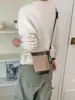 Bolso de axila para mujer para desplazamientos transfronterizos, nuevo estilo 2026, bolso tote de gamuza de alta gama, bolso de hombro y bolso cruzado elegante