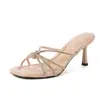 Zapatos de Tacón Alto Rosa Nude Primer Encuentro para Mujer 2026 Nuevas Sandalias de Tacón Alto Abiertas con Puntera Cuadrada y Pedrería para Mujer para Uso en Exteriores