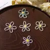 Estilo bosque estilo niña con cuentas color block flor hueca diy frescos lindos simples aretes accesorios para el cabello accesorios de flor para zapatos