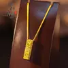Loja de Ouro Mesmo Estilo Ouro Antigo Coração de Gelo Picado Colar de Coluna Quadrada para Mulheres, Luxo Leve High-End Pingente de Barra de Ouro Pequena Gelo Picado