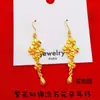Brincos Florais Estilo Nacional Vietnamita Sand Gold Novo Chinês para Mulheres, Loja de Ouro Mesmo Estilo Imitação Três Ouros Brincos de Joias de Noiva Atacado