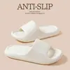 Zapatillas de Casa de Estilo Nuevo con Sensación de Caminar sobre las Nubes para Mujer, Adecuadas para Uso Exterior en Verano, Suela Suave, Antideslizantes, para Uso en el Baño del Hogar, Sandalias de Eva de Suela Gruesa para Hombre