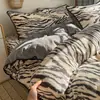 Juego de colcha acolchada de terciopelo de leche para invierno, incluye una funda de edredón de forro polar coral engrosada y cálida, ropa de cama de forro polar reversible de una sola pieza