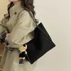 Bolso de Axila de Gran Capacidad Retro para Mujer 2025 Nuevo Bolso Tote de Gamuza Color Sólido Bolso de Hombro Casual para Viajes