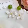 Nuevos Pendientes de Flor de Color Contrastante Estilo Chino para Mujer, Pendientes Estilo Resort de Playa Primavera y Verano, Adecuados para Primavera
